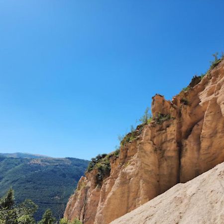 Locanda Della Pieve Pievebovigliana Bagian luar foto