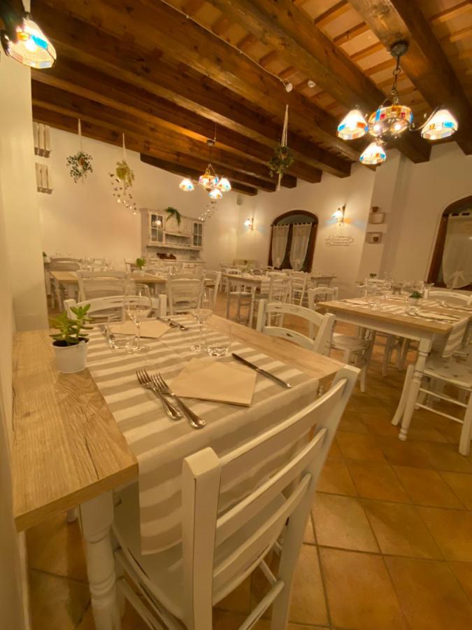 Locanda Della Pieve Pievebovigliana Bagian luar foto