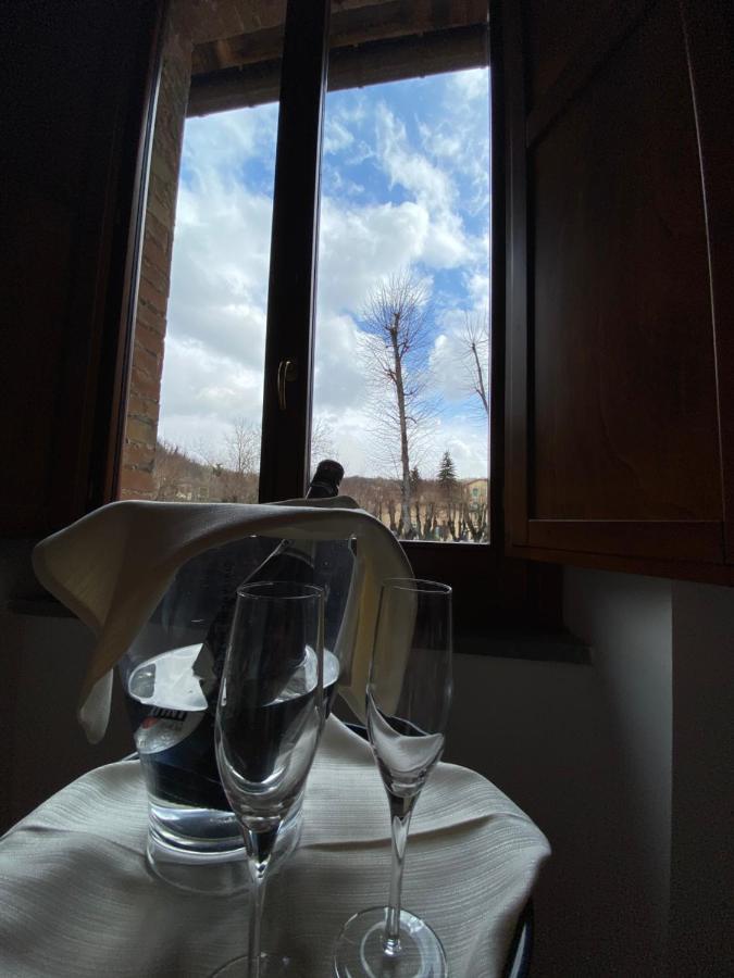 Locanda Della Pieve Pievebovigliana Bagian luar foto