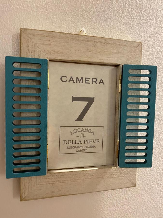 Locanda Della Pieve Pievebovigliana Bagian luar foto