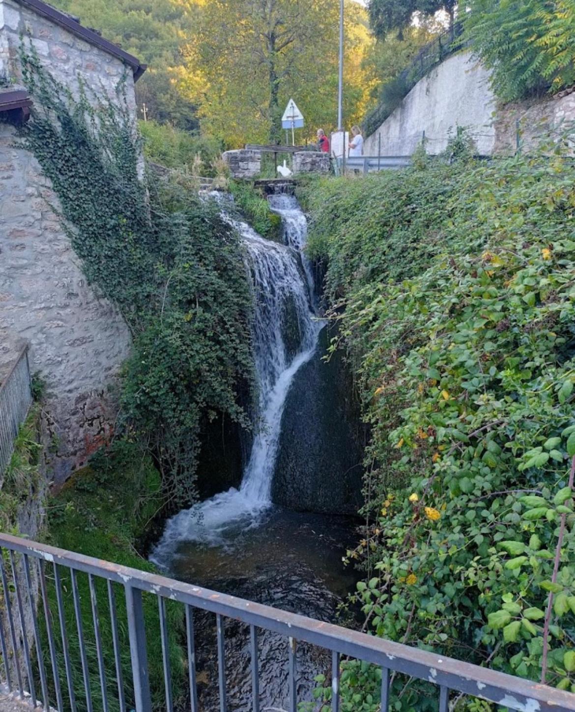 Locanda Della Pieve Pievebovigliana Bagian luar foto