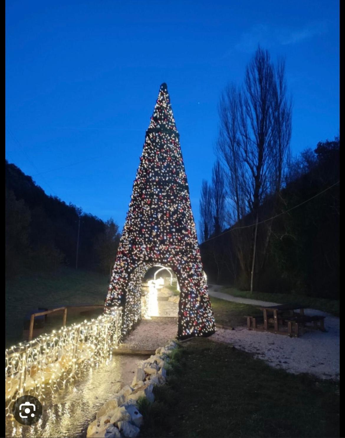 Locanda Della Pieve Pievebovigliana Bagian luar foto